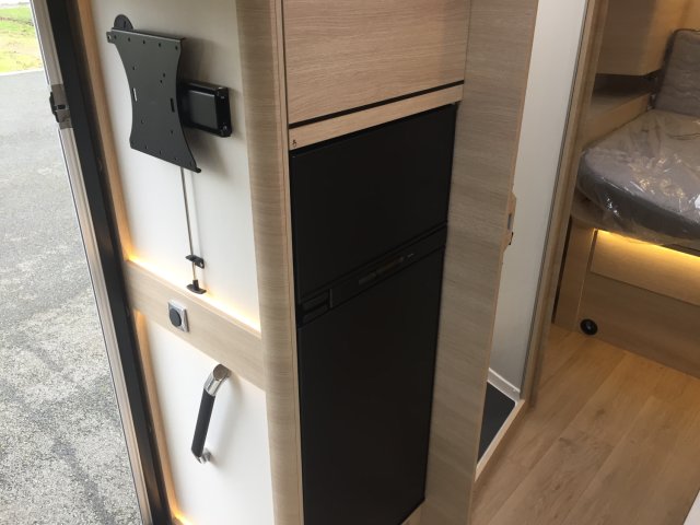 Rapido 696 F 65 Ans - Photo 11