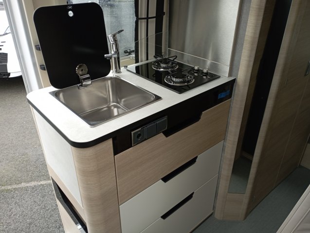 Rapido Van V55 - Photo 5