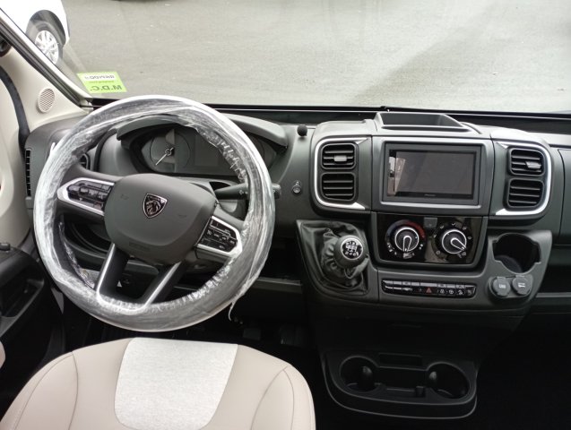 Rapido Van V55 - Photo 13