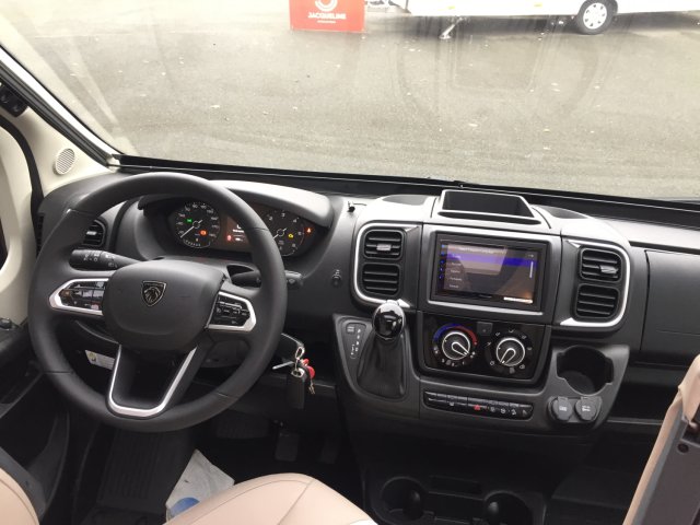 Rapido Van V68 - Photo 11