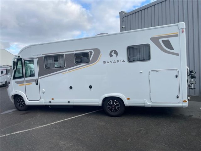 Bavaria Initial I720FC Nomade Plus + - Photo 2