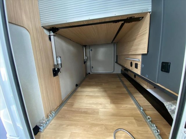 Bavaria Initial I740FC Nomade I 740 FC - Photo 5