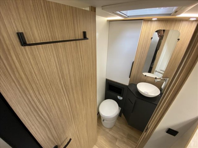 Bavaria Initial I740FGJ Nomade I 740 FGJ - Photo 5