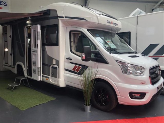 Challenger 240 Etape Edition - Photo 1
