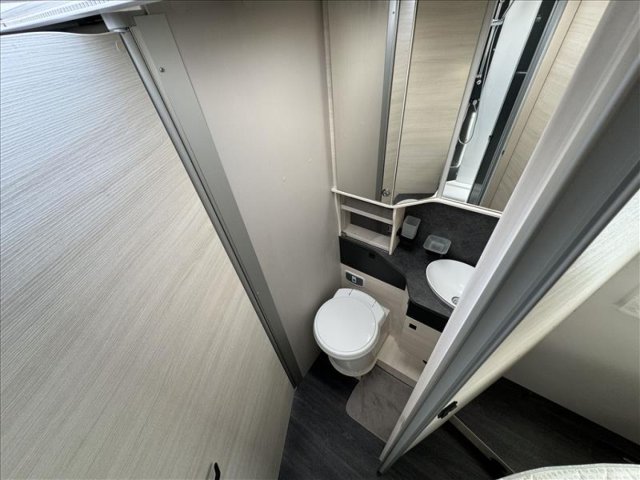 Challenger 328 Graphite Ultimate - Photo 9