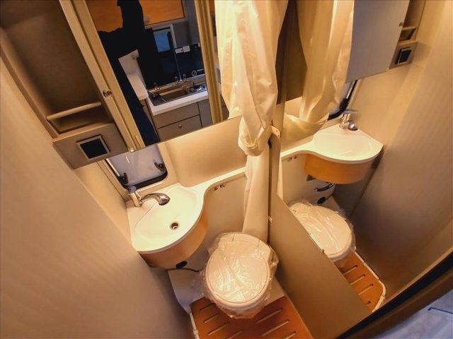 Hymer Camper Vans / Hymercar Free 602 - Photo 9