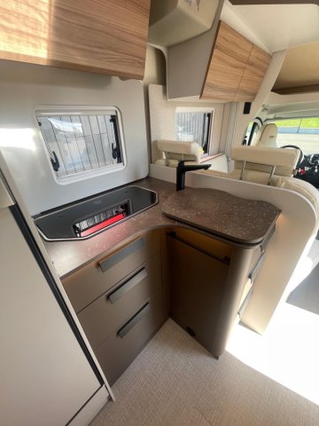 Burstner Camping-Car t690 td B66 - Photo 8