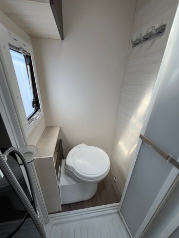 Challenger Genesis 275 - Photo 17