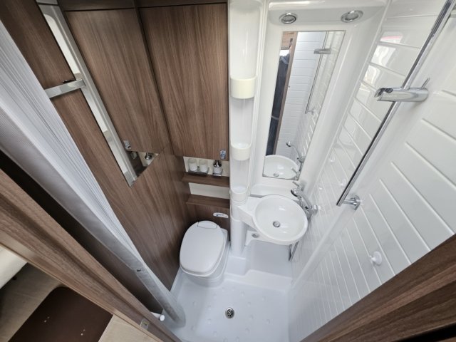 Burstner Averso Top 485 TS - Photo 4