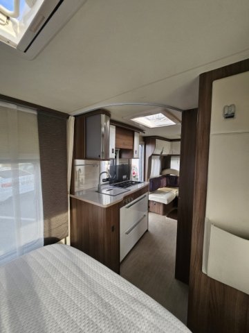 Burstner Averso Top 485 TS - Photo 20