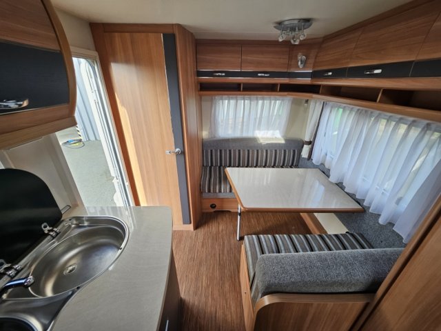 Hobby De Luxe 400 SF DELUXE - Photo 3