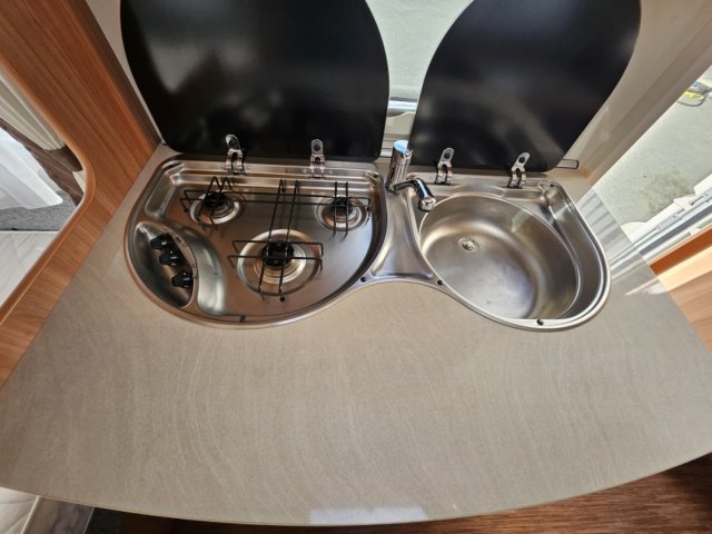 Hobby De Luxe 400 SF DELUXE - Photo 8