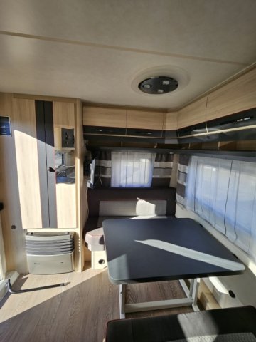Hobby De Luxe 440 SF DELUX EDITION - - Photo 8