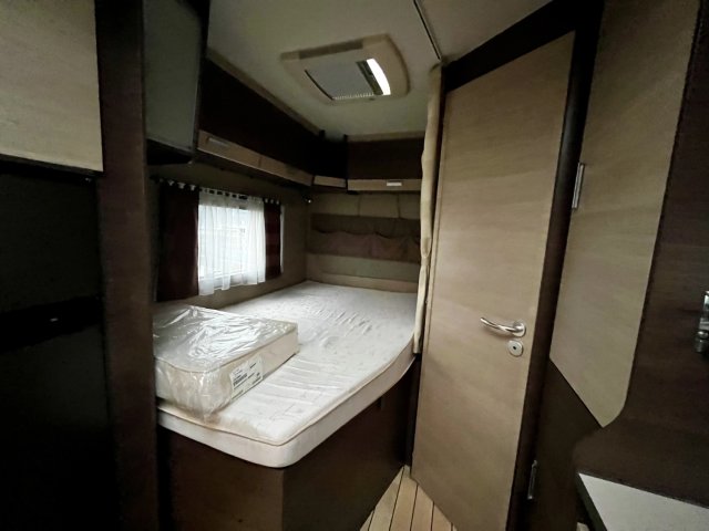 Bavaria Arctic T71 - Photo 9