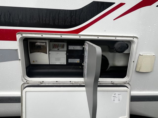 Challenger 396 Premium - Photo 16