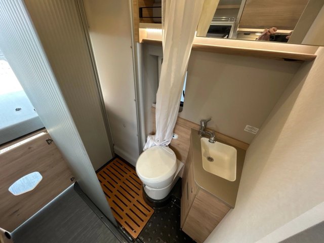 Dethleffs Globetrail CFO - Photo 10