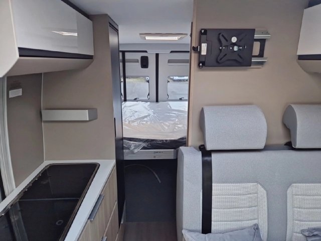 Adria Twin Plus 640 SGX - Photo 9