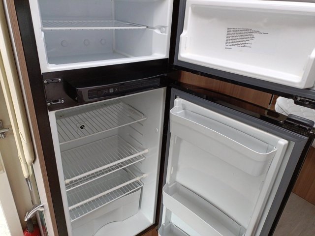 Challenger Genesis 398 EB - Photo 8