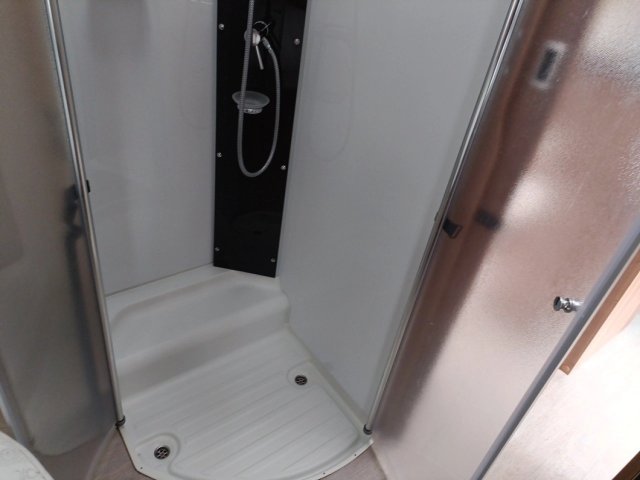 Challenger Genesis 398 EB - Photo 9