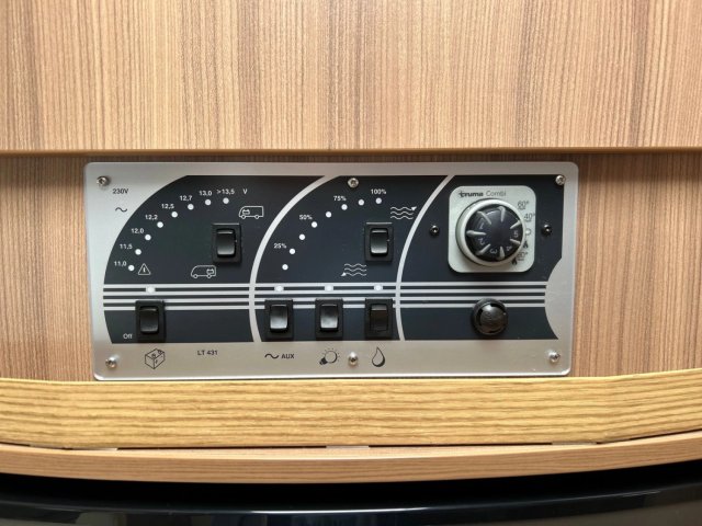 Pilote Aventura P 736 LCA - Photo 14