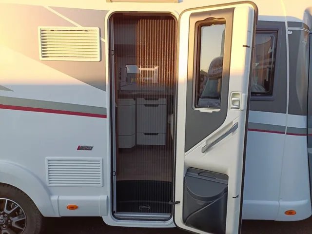 Rapido 666 F ULTIMATE LINE - Photo 6