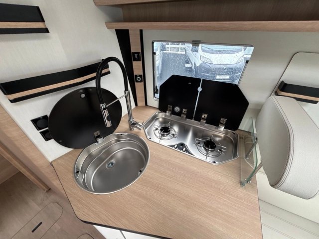 Rapido 8096 DF - Photo 14