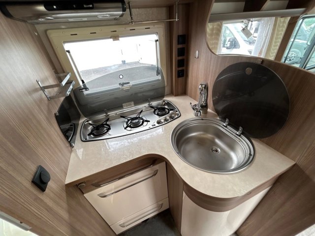 Rapido 890 F - Photo 7