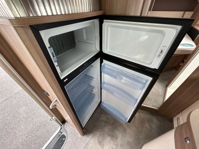 Rapido 890 F - Photo 9