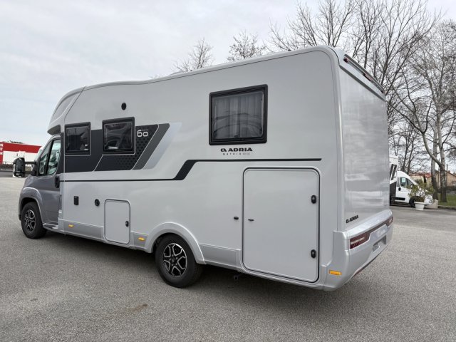 Adria Matrix 650 DC Limited Edition 60 Years - Photo 5