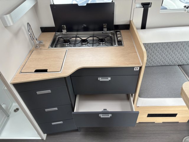 Adria Matrix 650 DC Limited Edition 60 Years - Photo 11