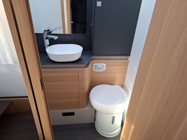 Adria Matrix Plus 670 DC - Photo 13