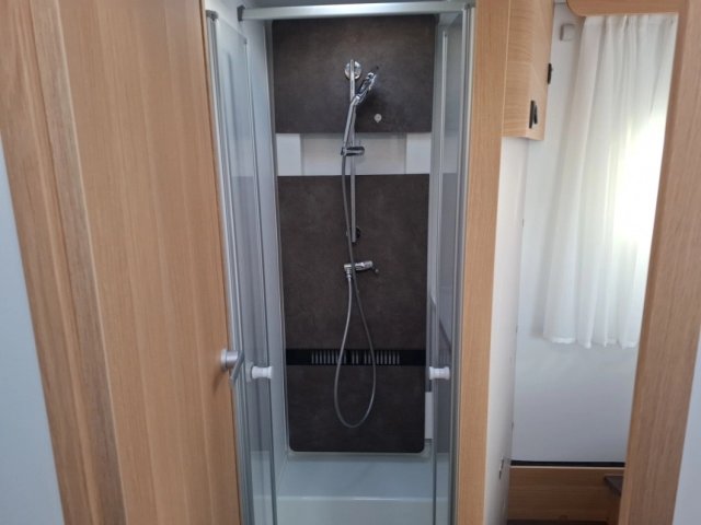 Adria Matrix Plus 670 DC - Photo 12