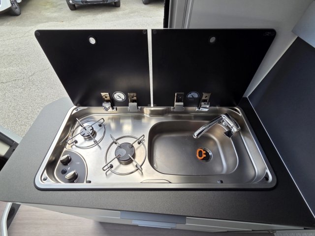 Adria Twin 640 SGX - Photo 17