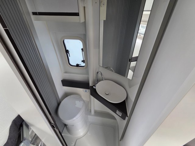 Adria Twin 640 SGX - Photo 22