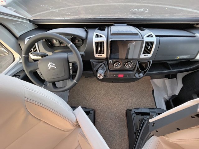 Bavaria Tren-D T626D Style 140CV - Photo 6