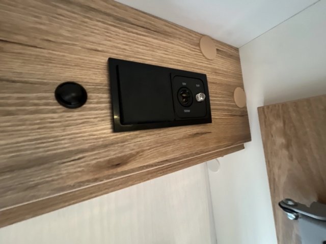 Bavaria Tren-D T626D Style 140CV - Photo 13