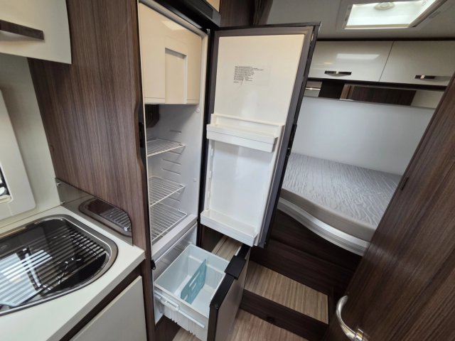 Benimar Tessoro 440 Up 2017 - Photo 9