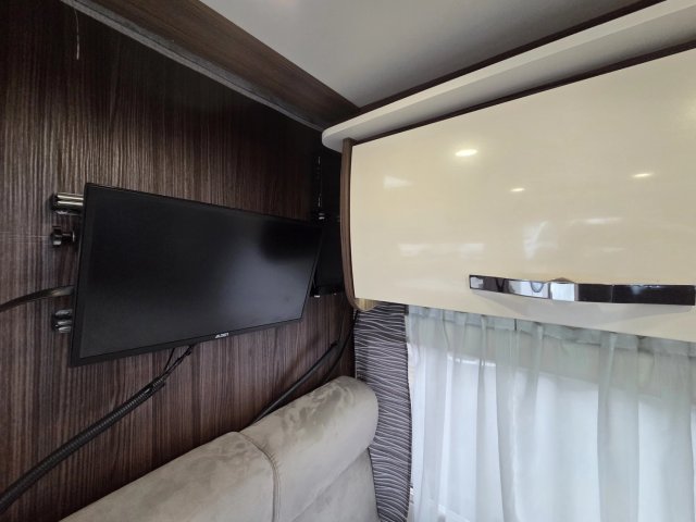 Benimar Tessoro 440 Up 2017 - Photo 12