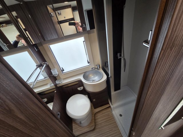 Benimar Tessoro 440 Up 2017 - Photo 13