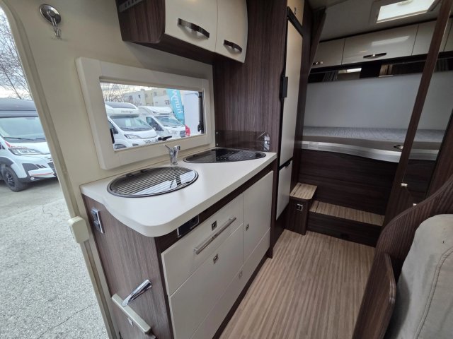 Benimar Tessoro 440 Up 2017 - Photo 15