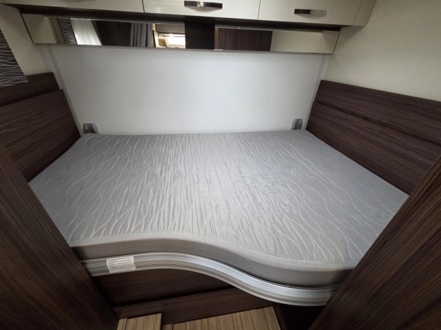 Benimar Tessoro 440 Up 2017 - Photo 16