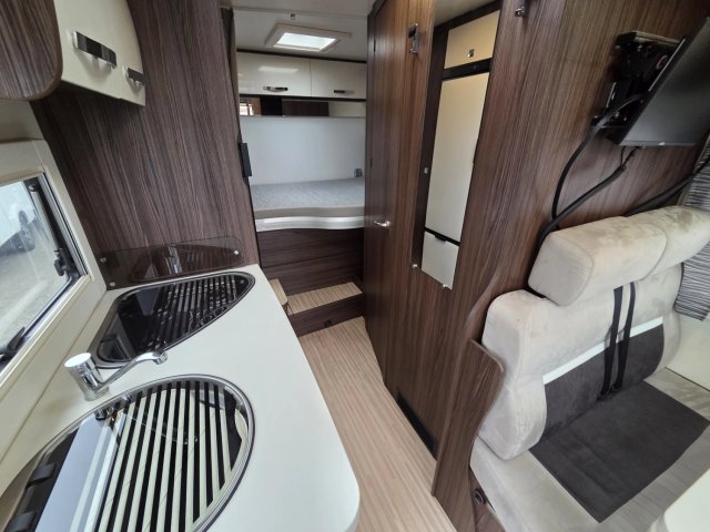 Benimar Tessoro 440 Up 2017 - Photo 17