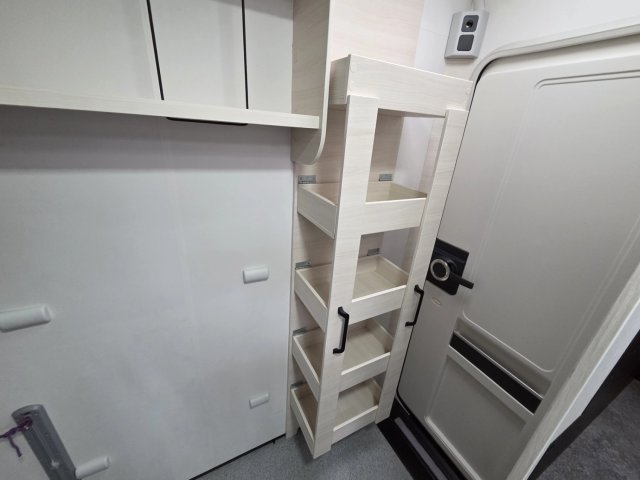 Challenger 240 Open Edition 2022 - Photo 8