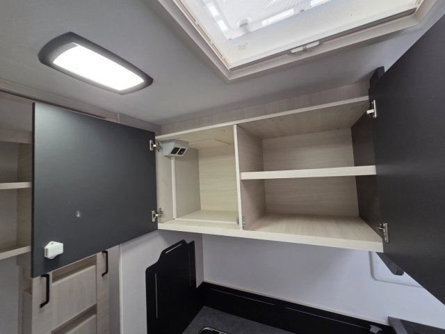 Challenger 240 Open Edition 2022 - Photo 14