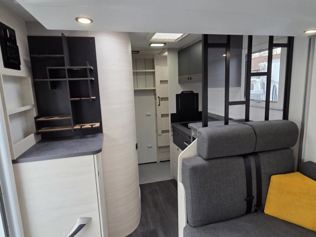 Challenger 240 Open Edition 2022 - Photo 30