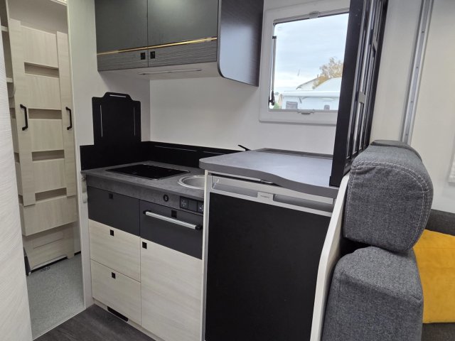 Challenger 240 Open Edition 2022 - Photo 31