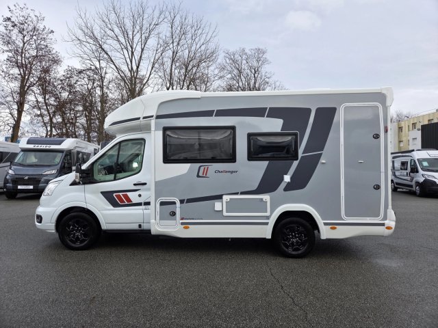 Challenger 250 Graphite Edition 2026 - Photo 6