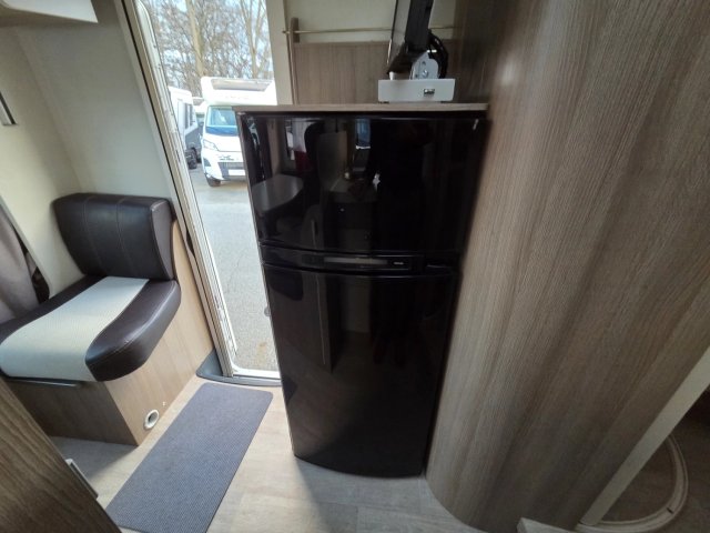 Challenger Genesis 288 EB - Photo 13