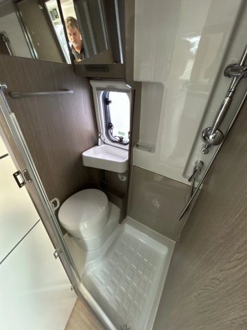 Challenger V114 Road Edition VIP 2021 - Photo 21