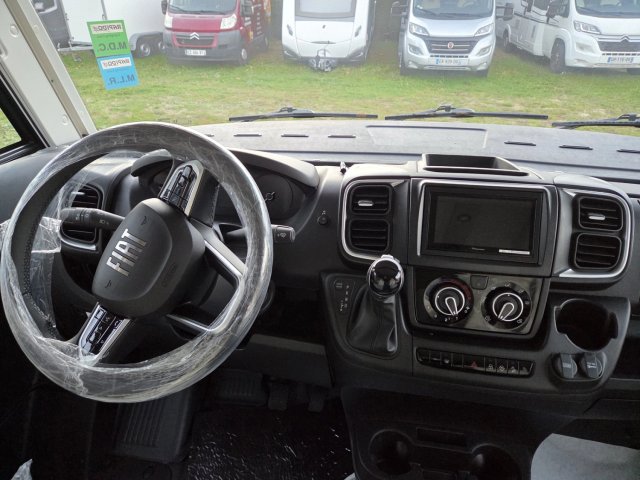 Rapido 8096 DF - Photo 3